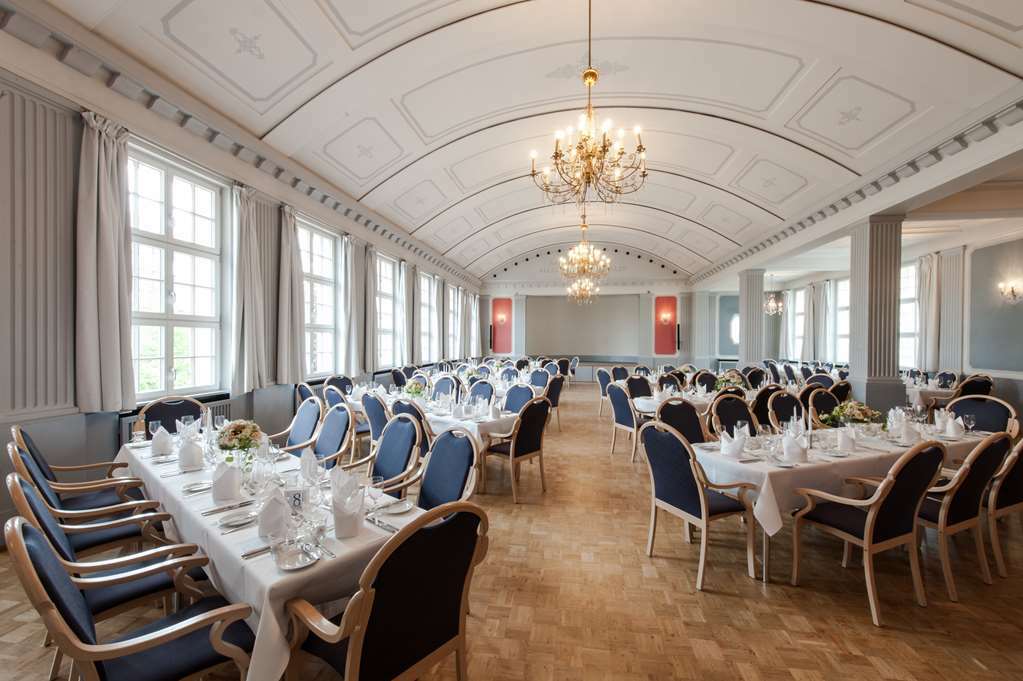 Landschloss Korntal Restaurant photo