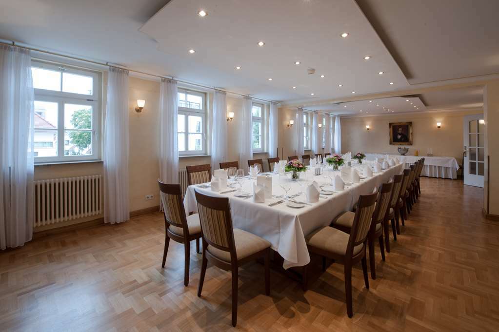 Landschloss Korntal Restaurant photo